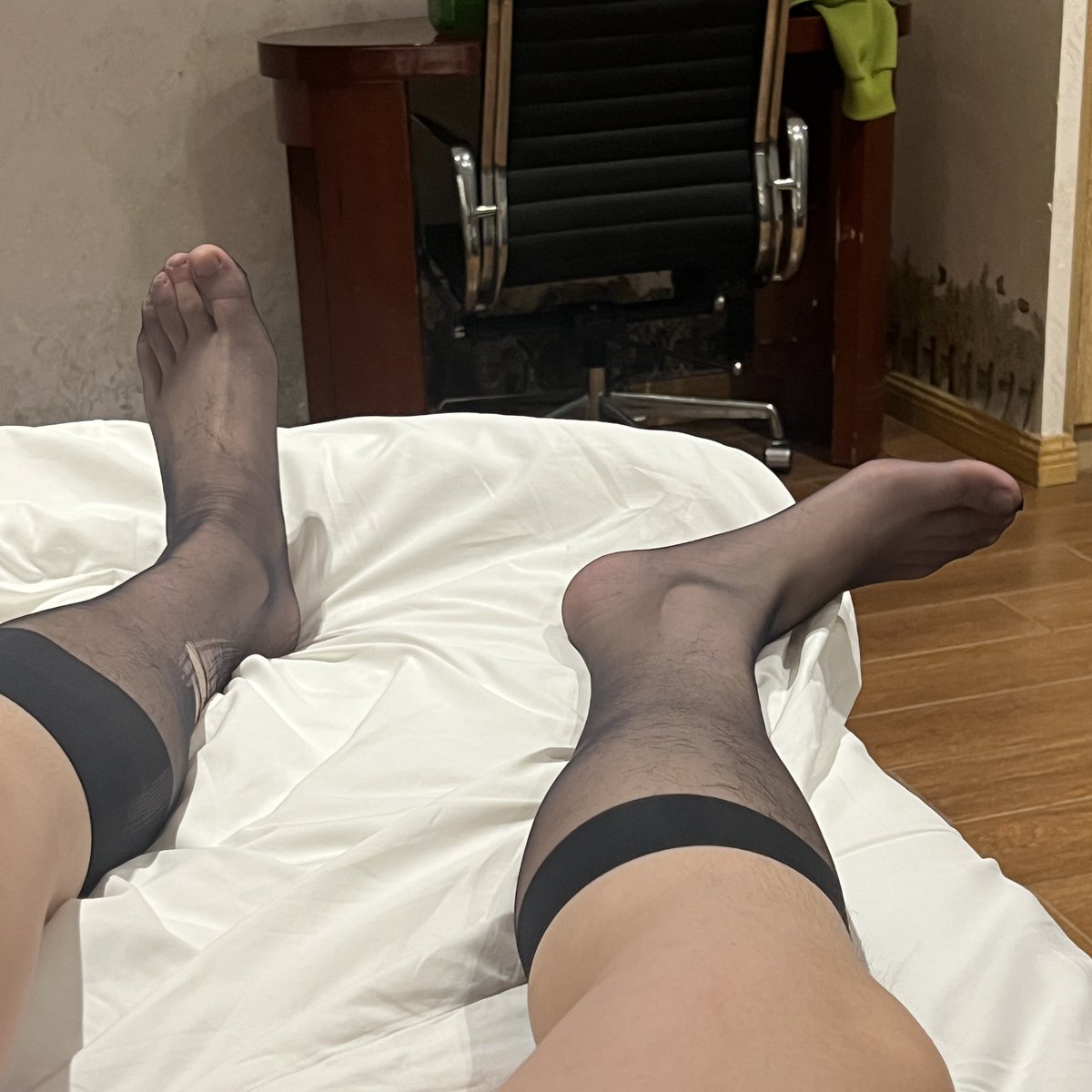 完蛋
被舔的太用力了…给撕了