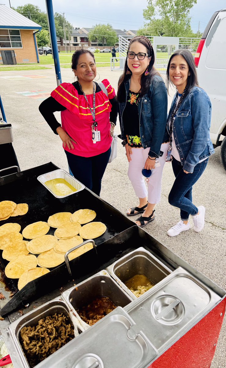 Burnet Elementary (@burnetallstars) on Twitter photo Big thank you to our amazing PTO for kicking off Teacher Appreciation Week with the ultimate treat—tacos! You sure know the way to our hearts (and stomachs). Yummmmm! 💙✨🌮 <a href="/dallasschools/">Dallas ISD</a> <a href="/SoniaLoskot/">Dr. Sonia Loskot</a> Big thank you to our amazing PTO for kicking off Teacher Appreciation Week with the ultimate treat—tacos! You sure know the way to our hearts (and stomachs). Yummmmm! 💙✨🌮 <a href="/dallasschools/">Dallas ISD</a> <a href="/SoniaLoskot/">Dr. Sonia Loskot</a>