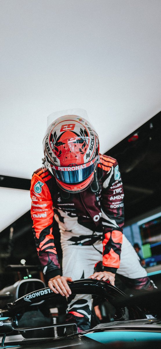 F1WallpaperHQ's tweet photo. 🇬🇧 George Russell🥉 | Phone Wallpapers 📱

@GeorgeRussell63 | #MiamiGP 🇺🇸 https://t.co/MvHO5kARMr