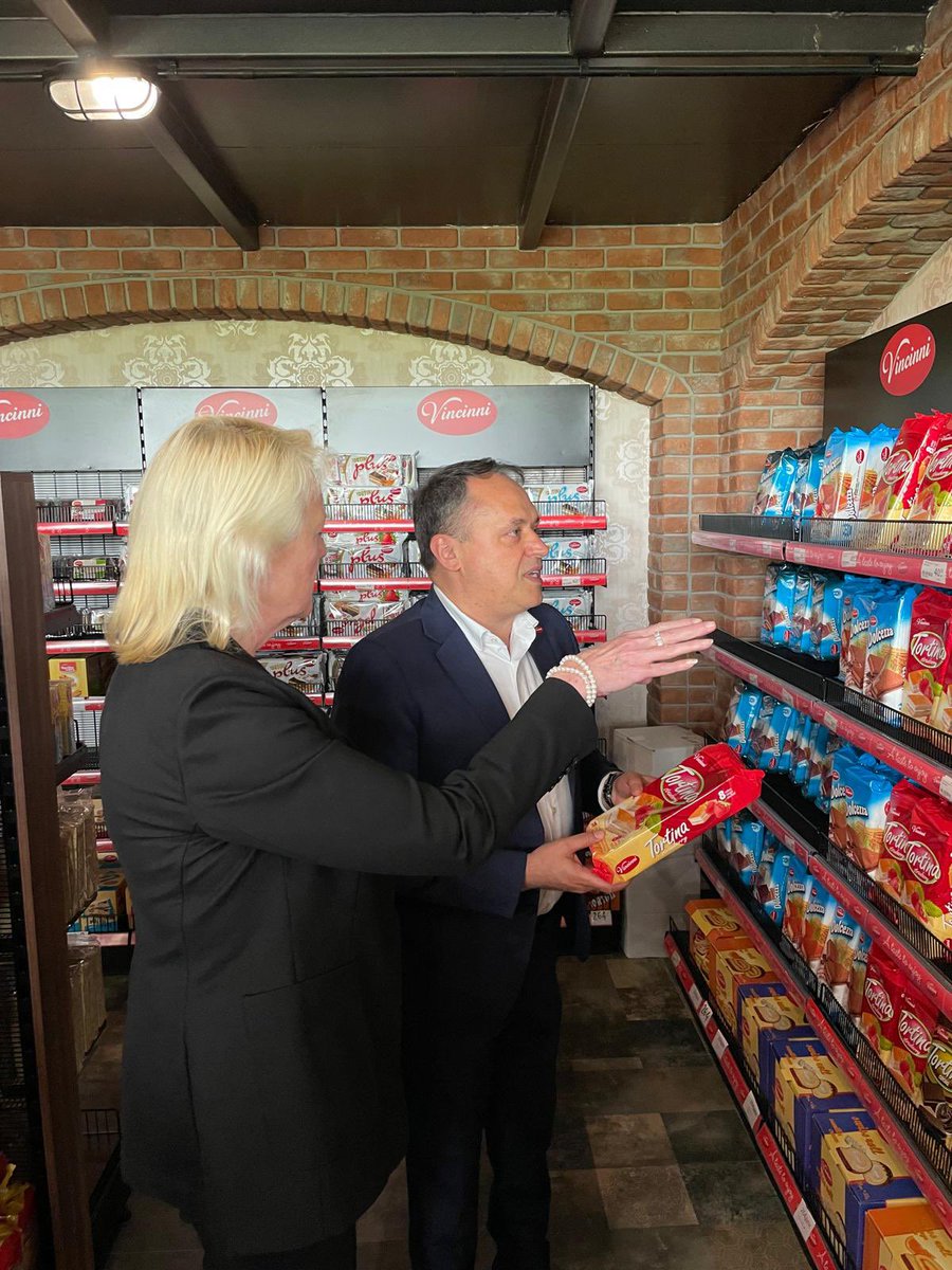 Great visit to Makprogres confectionary in beautiful Vinica. One of the region’s largest employers, they also train and develop leadership skills of their team members and future employees. Modeling excellence and building markets 🇺🇸🇲🇰!