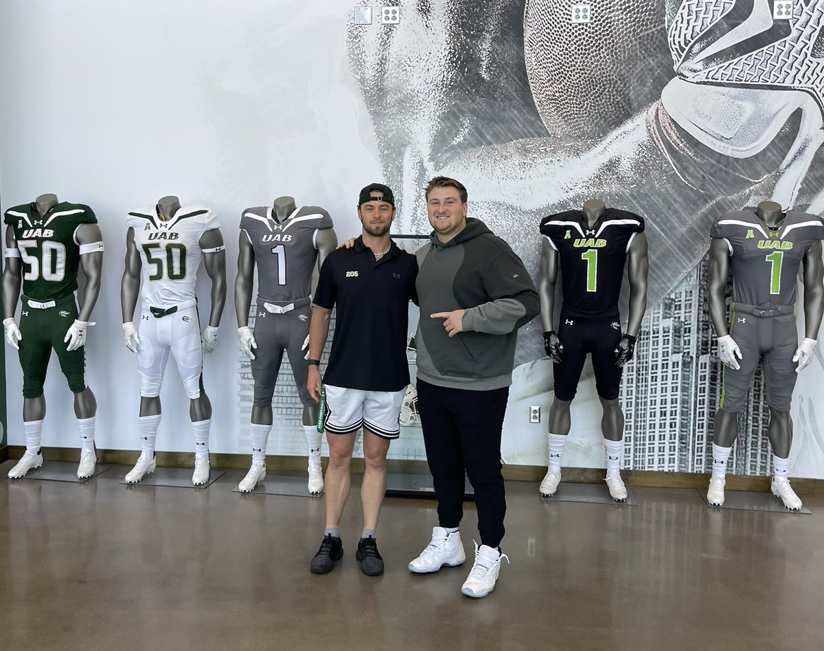 Peter Simmons III (@petersimmonsiii) on Twitter photo Had a great visit at UAB! Thank you <a href="/DilfersDimes/">Trent Dilfer</a> <a href="/CoachMMcCants/">Coach Matt McCants</a> for having me and it was great to see former teammate <a href="/jzachpeterson/">Zach Peterson</a>! Had a great visit at UAB! Thank you <a href="/DilfersDimes/">Trent Dilfer</a> <a href="/CoachMMcCants/">Coach Matt McCants</a> for having me and it was great to see former teammate <a href="/jzachpeterson/">Zach Peterson</a>!