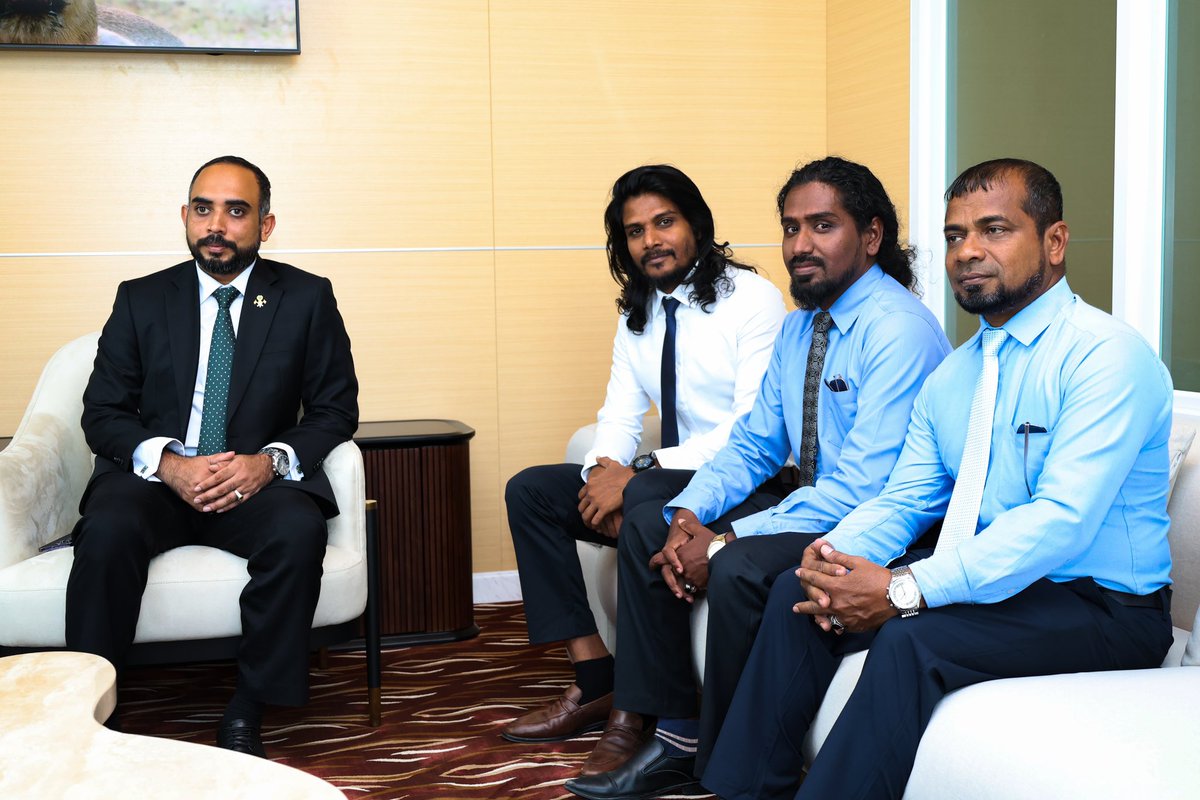 NCA_MDV's tweet image. A proud moment for the Maldives! Our Minister Ibrahim Waheed, along with NCA’s Deputy Ministers and Director General, gave a heartfelt welcome to 2ofus at the airport as they returned home as the 2nd runner-up in the grand finale. Your remarkable journey has inspired the nation.