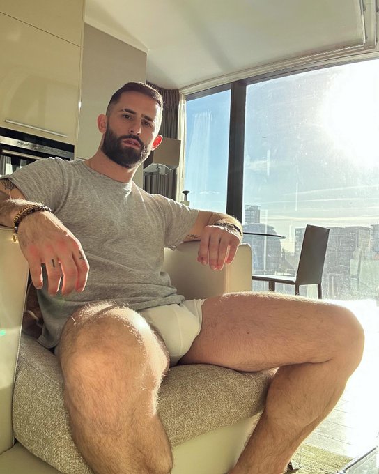 👋🏼👽🌆 https://t.co/9MRBmv5XXN