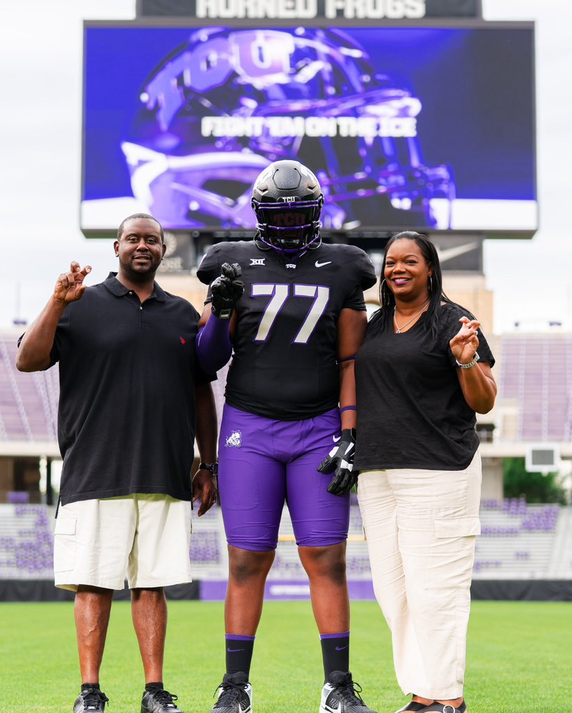 vincentjohn76's tweet photo. Thank you for a great weekend at TCU @TCUFootball https://t.co/VwExzBdiYd
