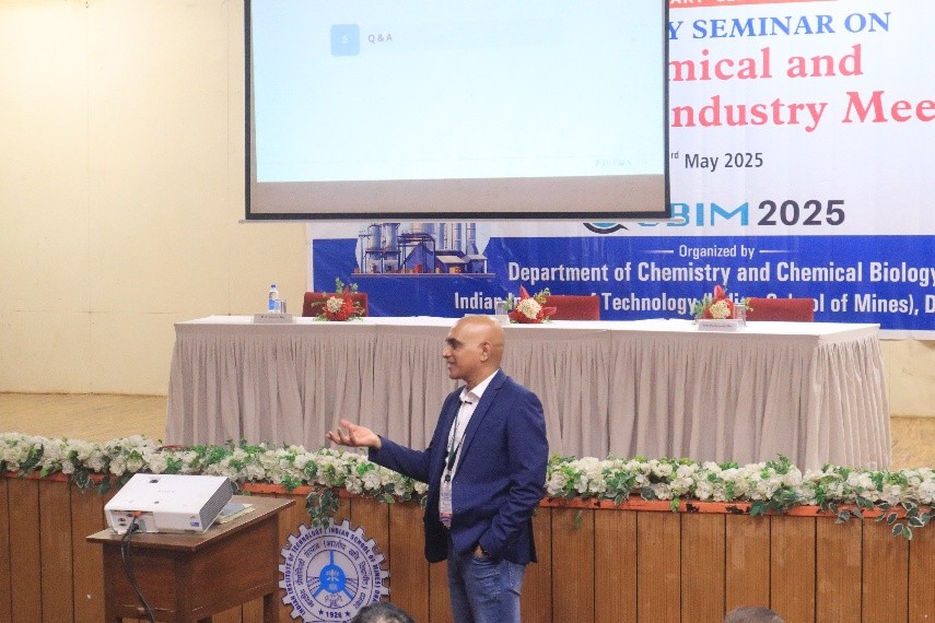 IITISM_DHANBAD's tweet image. 🚀 Strengthening Industry-Academia Synergy

The Department of Chemistry and Chemical Biology at IIT (ISM) Dhanbad successfully hosted the Chemical and Biochemical Industry Meet, bringing together leading voices from pharma, CDMO, CRO, and environmental sectors.

Inaugurated by…