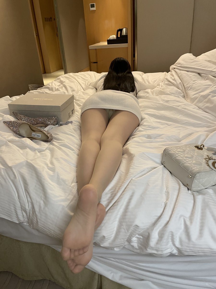 香港之旅 #丝袜 #高跟 https://t.co/kVQdmtr7fQ