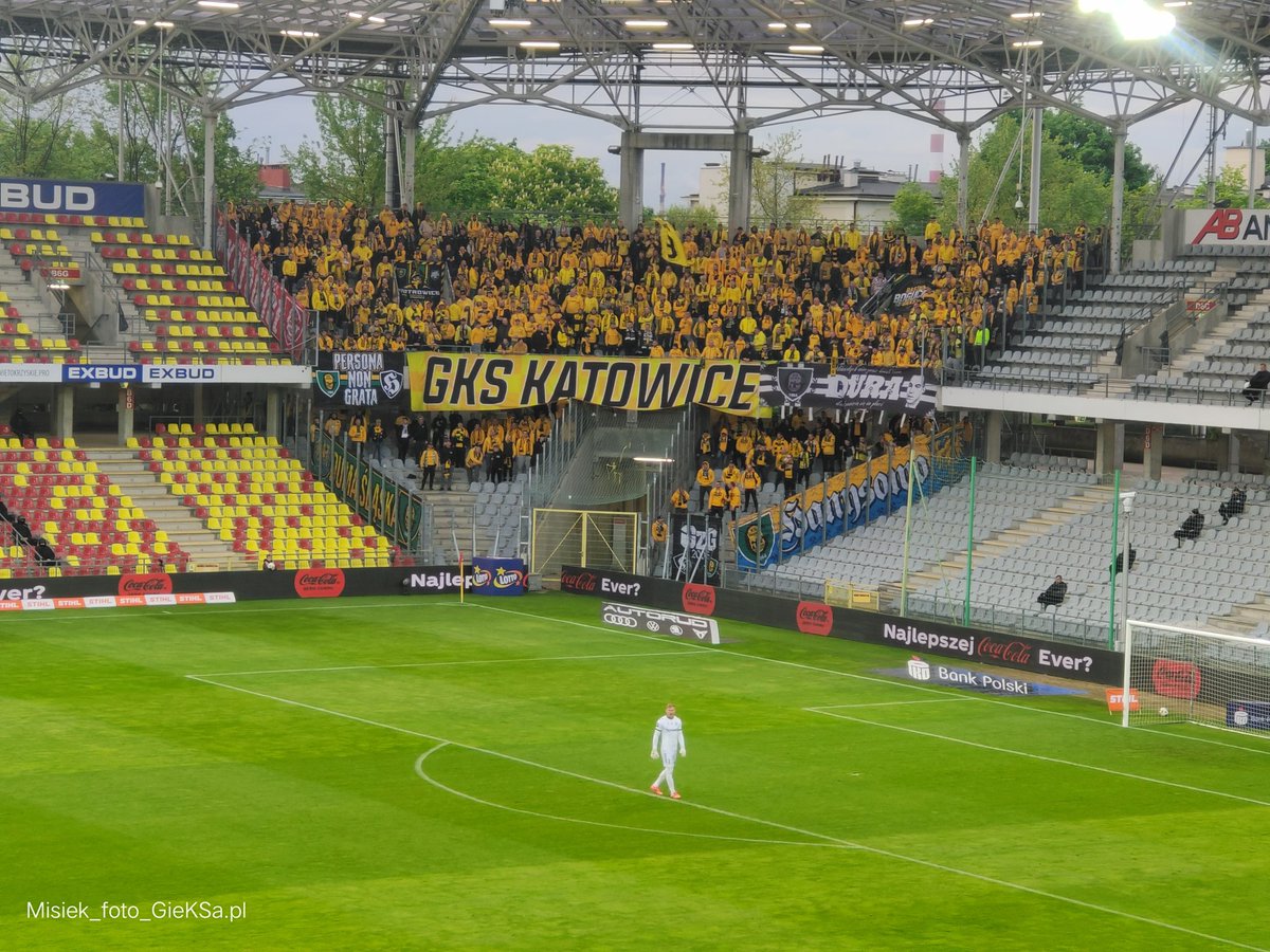 MiskaPatryk's tweet image. #GieKSaTwitter Kibice GieKSy obecni w Kielcach