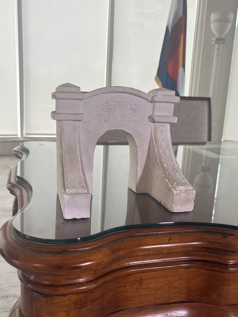 DawsonRob's tweet image. Governor Polis is joining with Union Pacific on a new deal which alllows freight access through Moffat Tunnel and paves the way for future passenger service between Denver and Craig. My story later on @KOAColorado