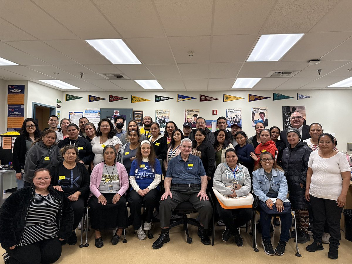 PanoramaPythons's tweet image. Another Coffee with The Principal for the Books! ☕️💛
Our Python Parents coming together, sharing ideas, and creating a positive impact for our school & community! #pythonpride🐍