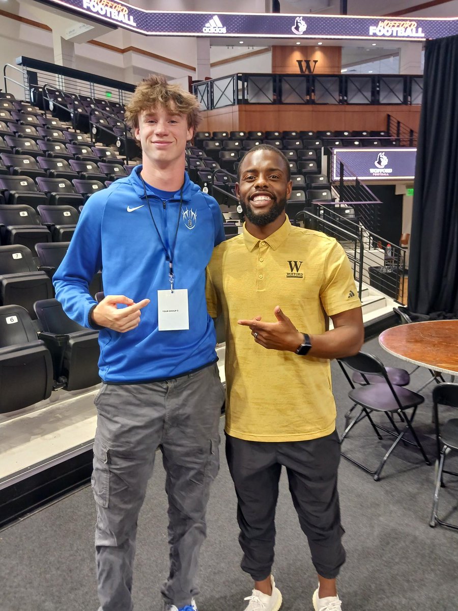 hickoxjake14987's tweet image. Had a great time at the Wofford Junior Day. Appreciate the beautiful tour of the campus @Wofford_FB . Thanks to @CoachWatson_24 for the invite, and thanks @CoachMichaelee for taking the time to answer my questions. Thank you Coach @WatsonShawn1 for the encouraging speech.…