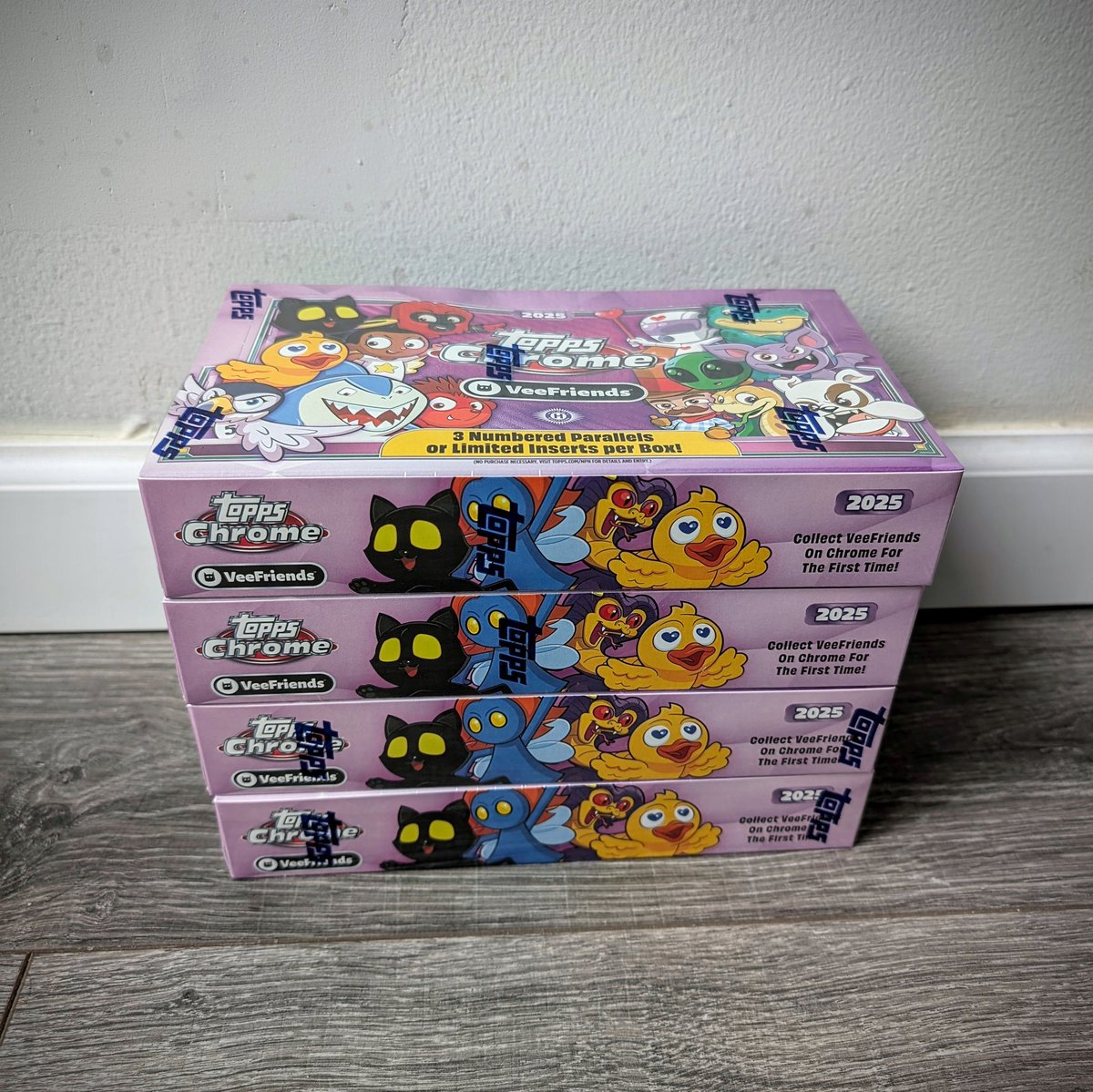 #veefriends Topps Chrome boxes finally arrived on my door step (Well 4 out of 5, Spec free claim is still en route)

How many do I rip?! 

Might be time to fire up my first Whatnot stream 🤔