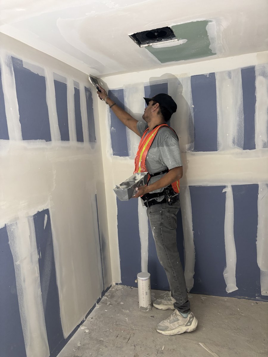 The rehab of the affordable housing complex Ernie Martin Villas continues
Overview: 20.4 acres / (9) 3-story garden-style buildings / club house / 288 units / +500 parking spaces / amenities: pool, picnic area, playground, soccer mini-pitch.

#FluxArchitects #design #architecture