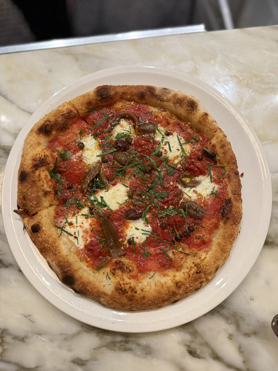 FoodInLondon_'s tweet image. Great pizza at Pizzeria Mozza London which is closing down @PizzeriaMozza instagram.com/p/DJR67e8NkAm/…