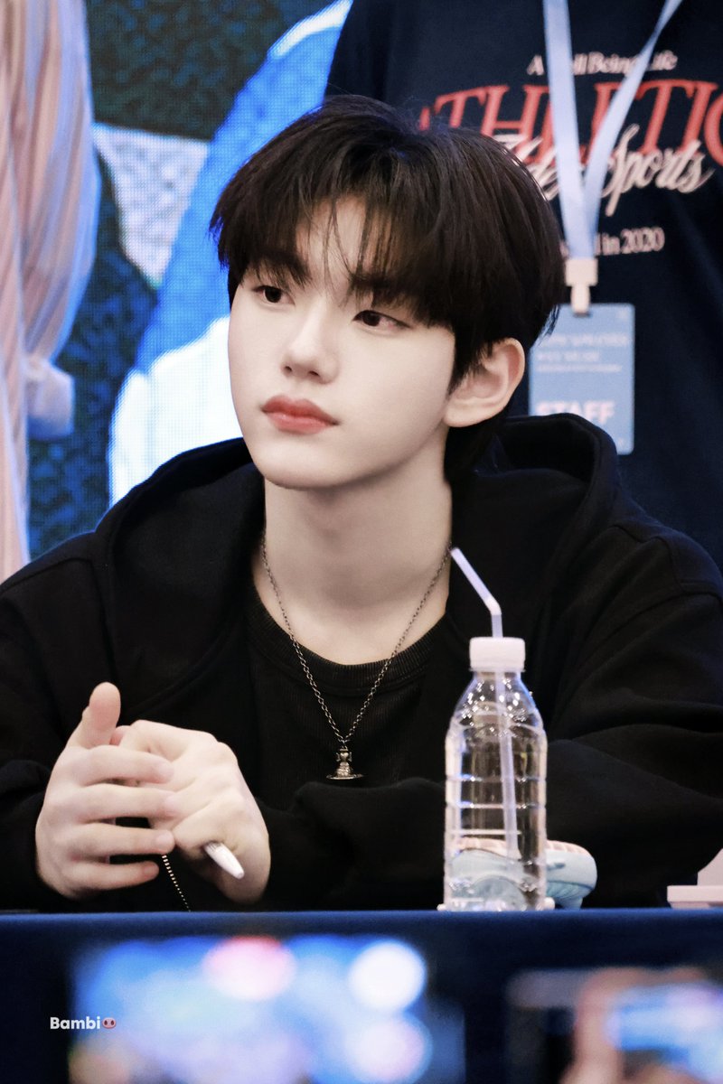 𝟮𝟱𝟬𝟱𝟬𝟱 𝗛𝗤

#서경배 #SEOKYOUNGBAE
#CLOSEYOUREYES #클로즈유어아이즈
#클유아 #CYE