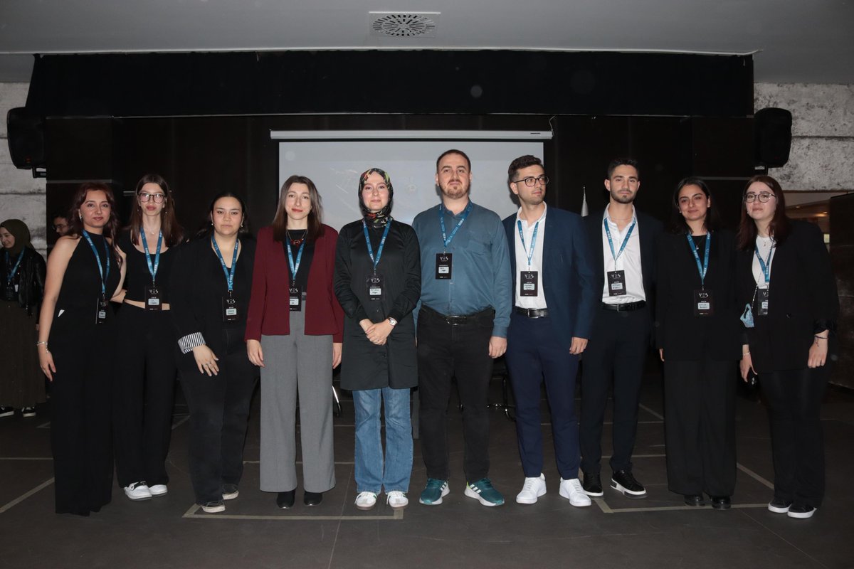 OTOMDER olarak, Ankara Bilim IEEE öğrenci kolu  tarafından düzenlenen VES2025 Summit’teydik! Başkanımız Fatih Doğan, Otomotiv Oturumu'nda sektörel dönüşümü ve genç mühendislere tavsiyelerini aktardı. 
#OTOMDER #AnkaraBilimÜniversitesi #IEEE