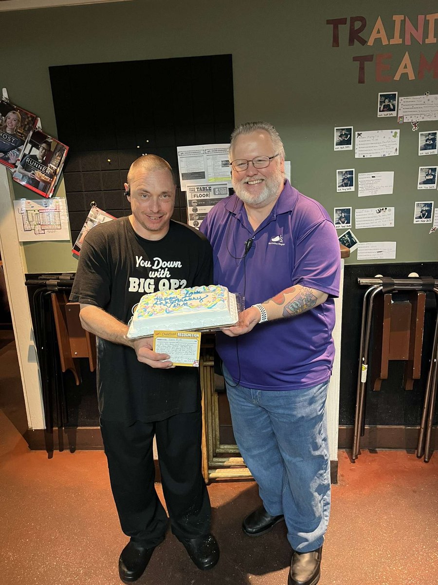 Shauna Hart (@shchilihead07) on Twitter photo Vern has been with the company for 10 years!!! We worked together as I was just starting my leadership journey. He was a cook and I was the training Captain. We have learned allot from each other. Congrats Vern!! <a href="/ginacalvacca/">Gina Calvacca</a> <a href="/radiocuckoo/">Seth Gainer</a> <a href="/mgib23/">Mark Gibson</a> Vern has been with the company for 10 years!!! We worked together as I was just starting my leadership journey. He was a cook and I was the training Captain. We have learned allot from each other. Congrats Vern!! <a href="/ginacalvacca/">Gina Calvacca</a> <a href="/radiocuckoo/">Seth Gainer</a> <a href="/mgib23/">Mark Gibson</a>