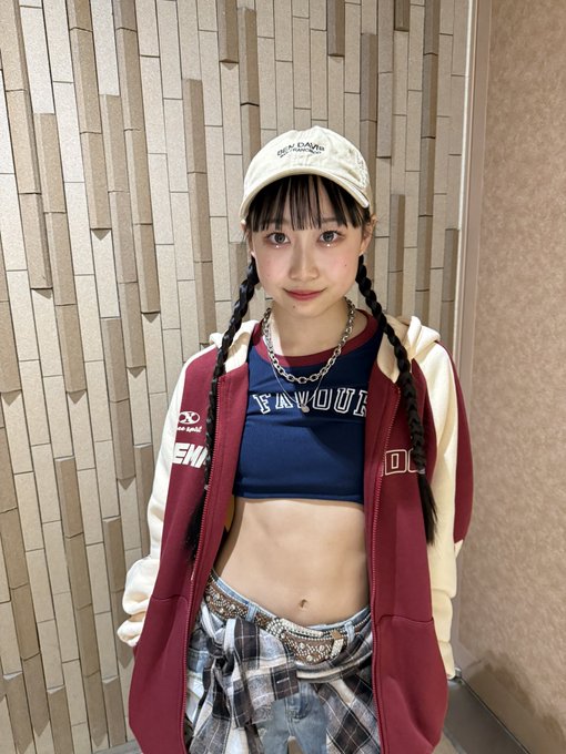 NananeのTwitter画像23
