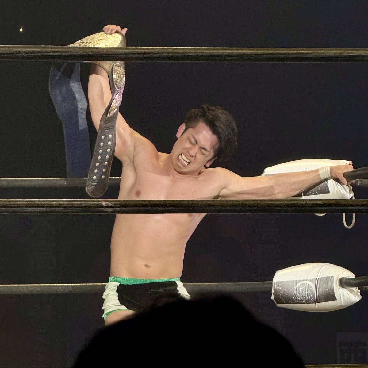 Kuro_sei's tweet photo. おめでとう！と、お疲れさま☺️✨️

#bjw #bjw30th https://t.co/KOvmux91EL