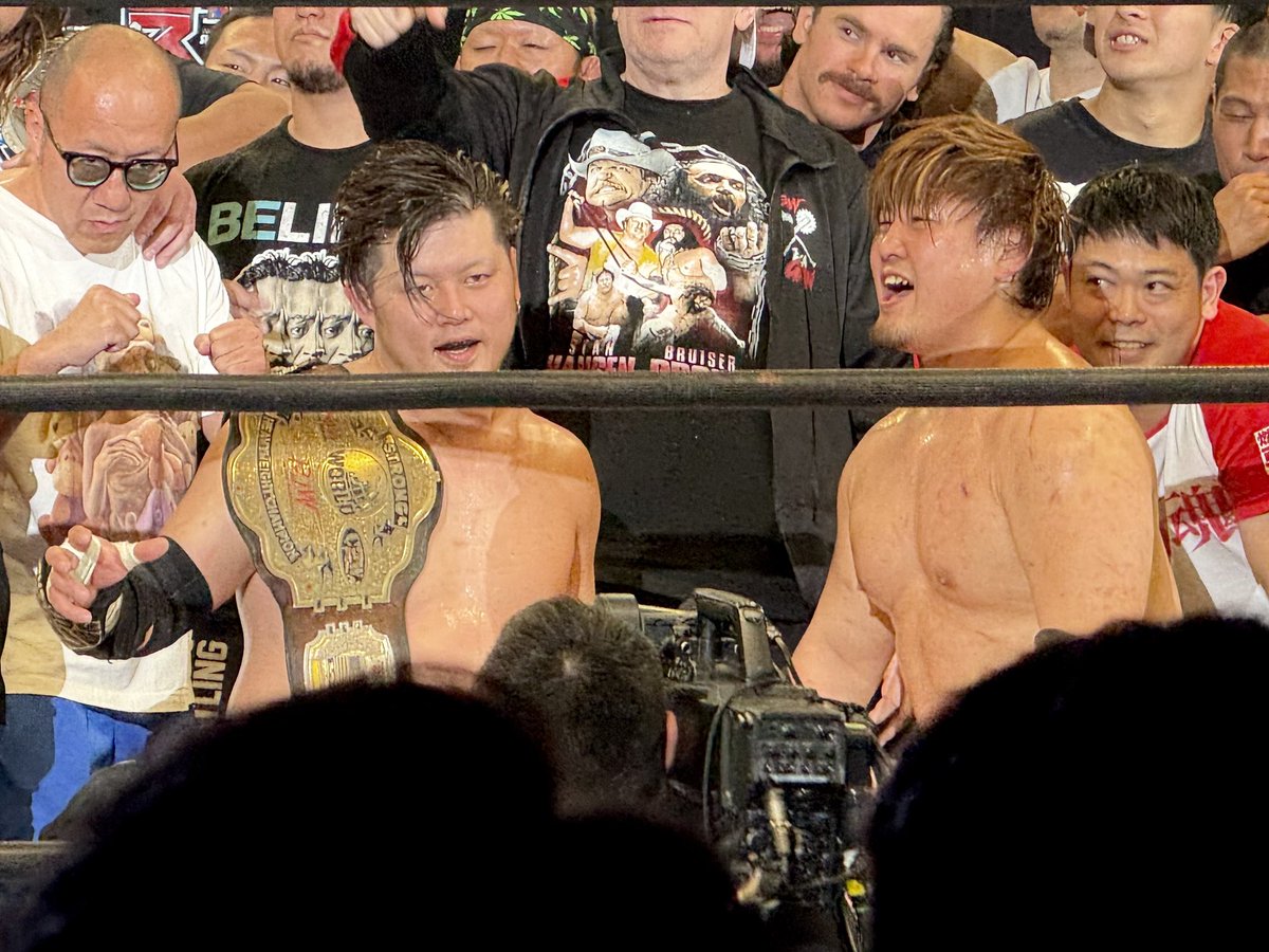 Kuro_sei's tweet photo. おめでとう！と、お疲れさま☺️✨️

#bjw #bjw30th https://t.co/KOvmux91EL
