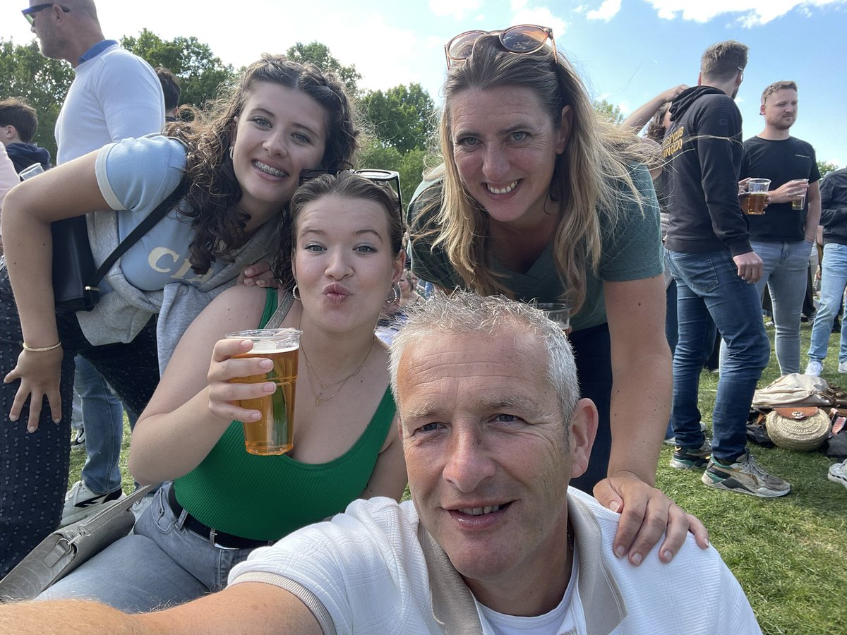 Bunte72's tweet photo. Vier de vrijheid !!! #bevrijdingsfestival https://t.co/rJB0Rr0Wh1