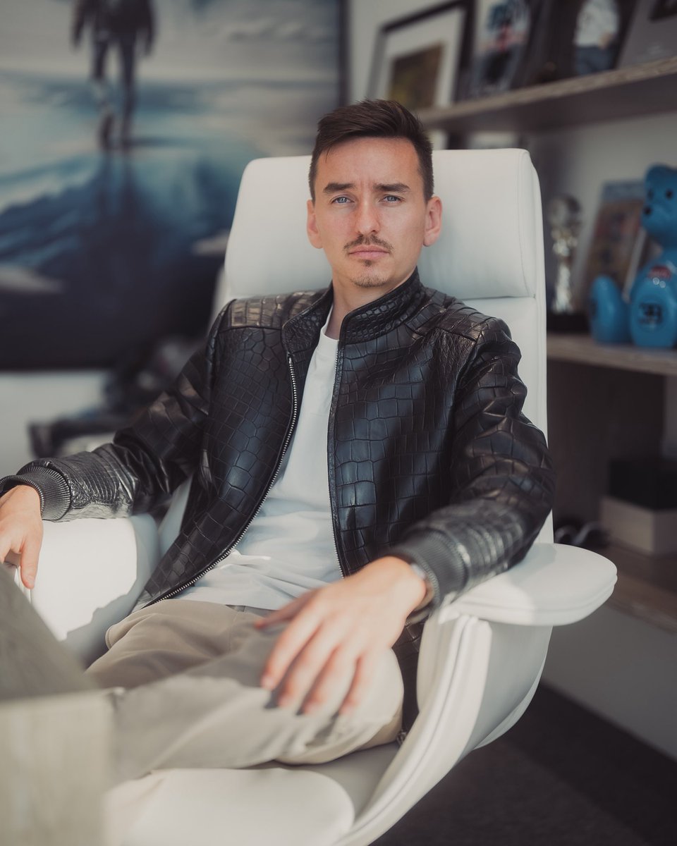 I used to work 9 to 5.
Thanks to Bitcoin, I now work 24/7...