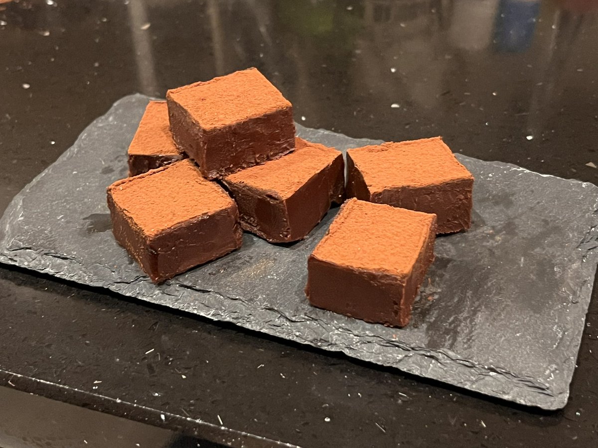 natsuki_sweets_'s tweet photo. 生チョコ
#chocolate https://t.co/8mFQ1UH94g