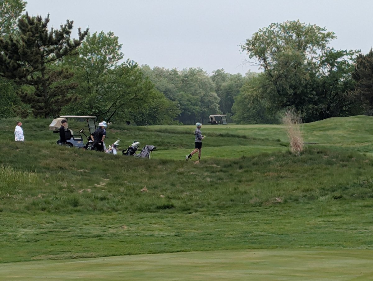 NB_Hounds_Golf's tweet photo. Senior Noah Taylor tee's off on his second hole off the SJ Group III Championship at Riverwinds Golf Course. https://t.co/3ygdETLjVU