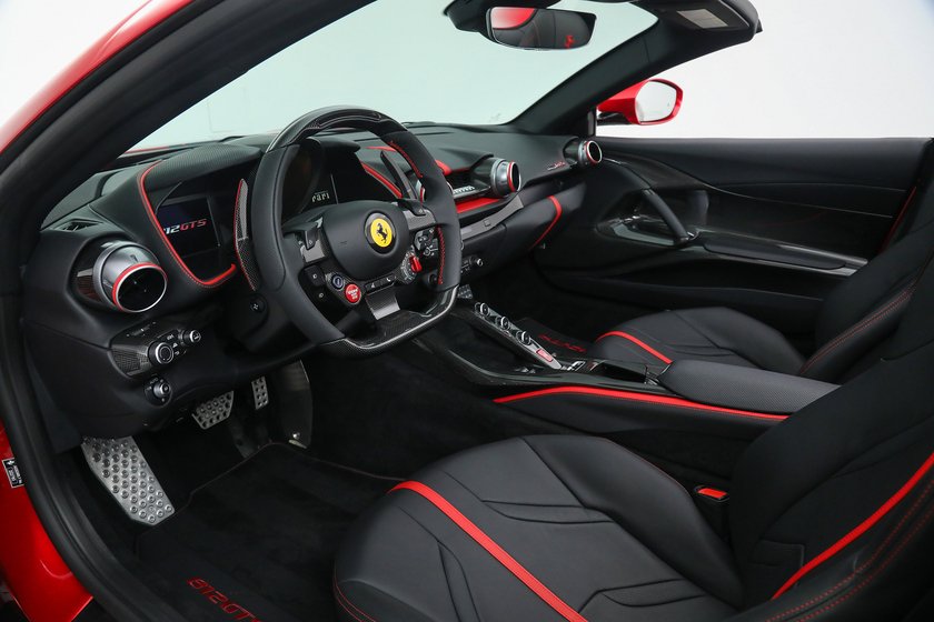 2023 Ferrari 812 GTS