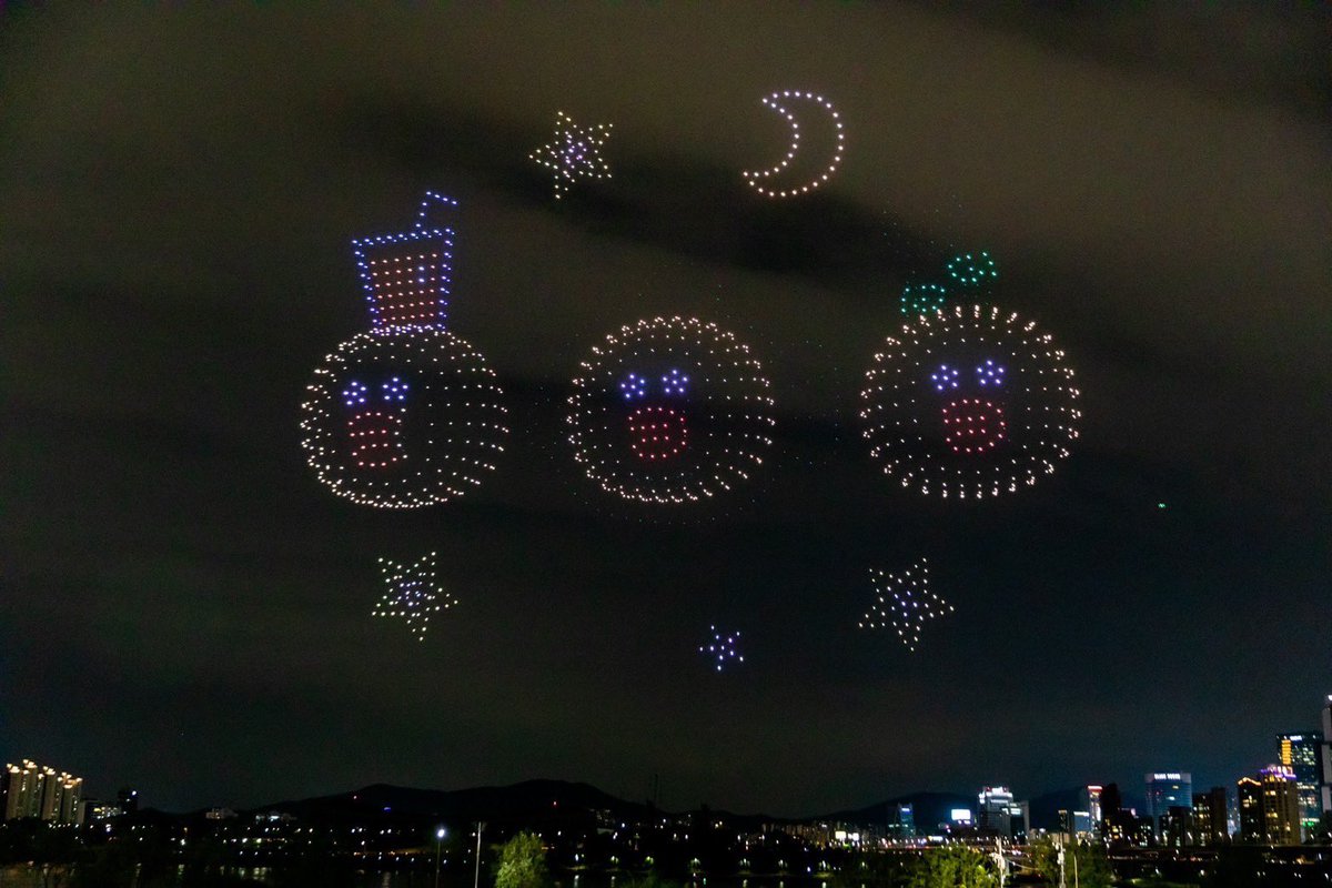 LINE FRIENDS tweet media