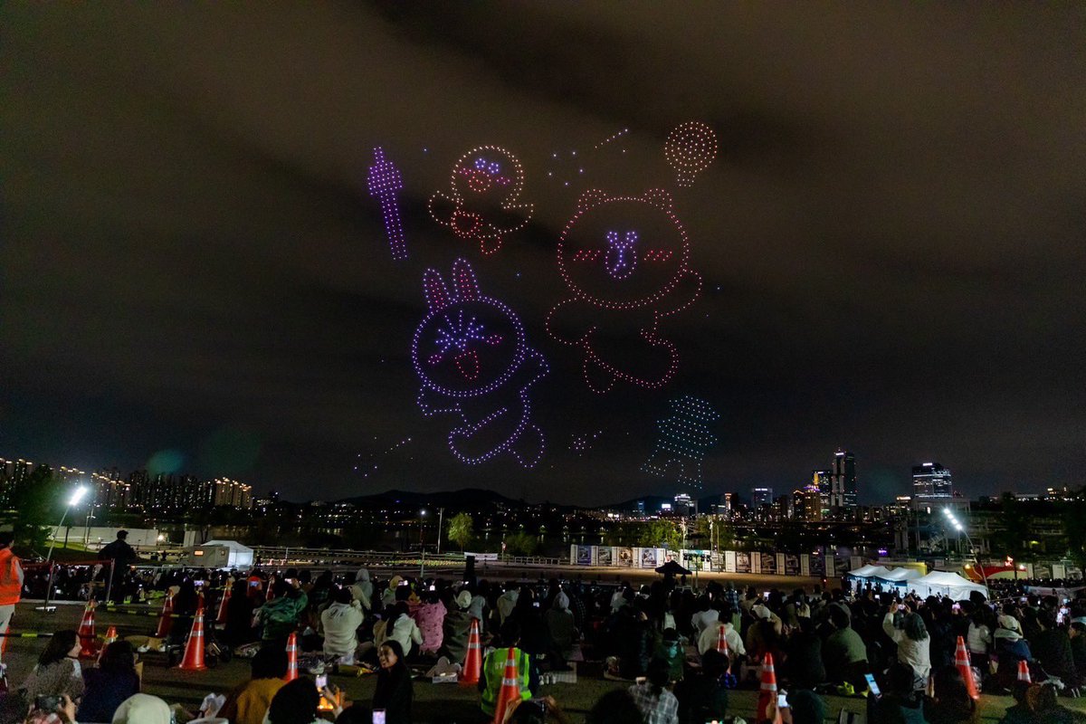 LINE FRIENDS tweet media