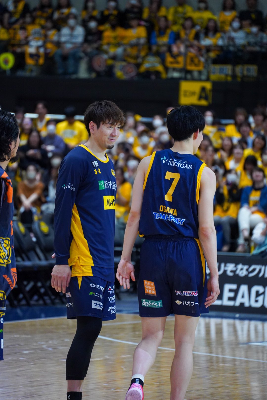 宇都宮ブレックス 比江島慎 小川敦也 アクリルスタンド2個セット 宇都宮ブレックス ポストカード 比江島慎 小川敦也 - メルカリ