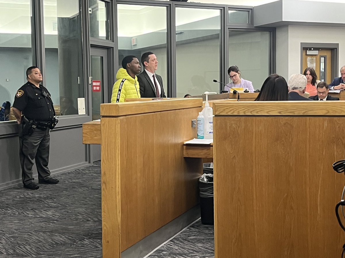 Cynsere Grigsby, 18, in court for the first time today on charges related to the East Price Hill stolen vehicle investigation that turned deadly. Charges: receiving stolen property &amp; felony obstruction.<a href="/FOX19/">FOX19 NOW</a>