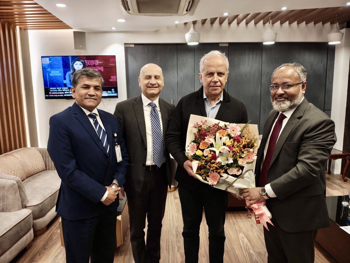 Honour to receive Hon Matteo Piantedosi, Minister of Interior of Italy today at HSIA. Wish a fruitful visit of Hon Minister who will have engagement with HCA, HFA, Home Adviser and Expatriates Welfare Adviser. Expected to conclude MoU on migration &amp; mobility for mutual benefits.