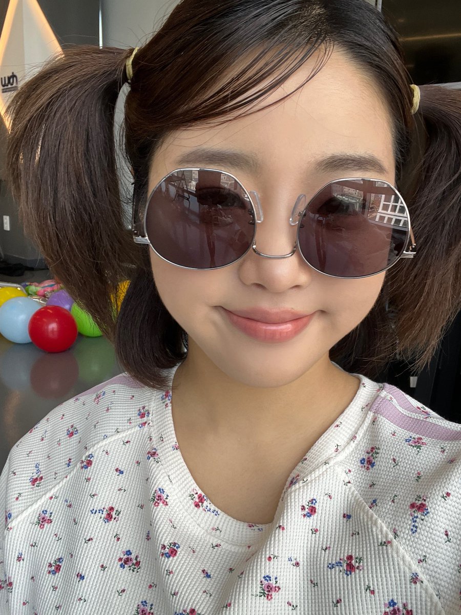 오늘은 어린이날 ! 우리들 세상 🕶️

#YOUNGPOSSE #영파씨 #정선혜 #SUNHYE #어린이날