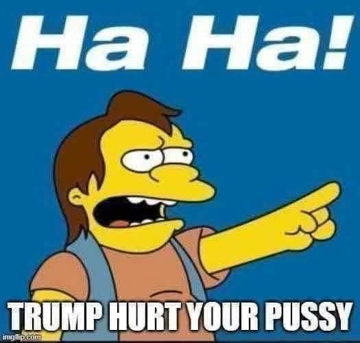 Piercedhog80's tweet photo. @StephenKing Hey Stephen! 🖕 https://t.co/vGqf1VdnSO
