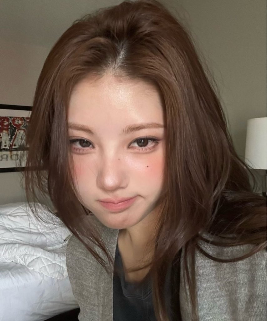 pastyhayo's tweet photo. [모카무스 브라운] 2025 올해의 헤어컬러 https://t.co/DQKwTZz5Ns