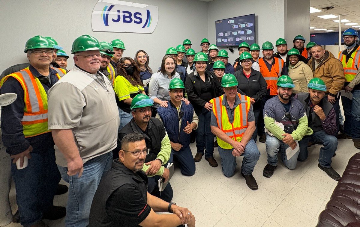 Through our #BetterFutures program, 36 team members at our Cactus, TX, facility completed from the Amarillo College public speaking class. Team members participated in the class to grow in confidence when speaking in front of a large group. 

Congratulations to all graduates!