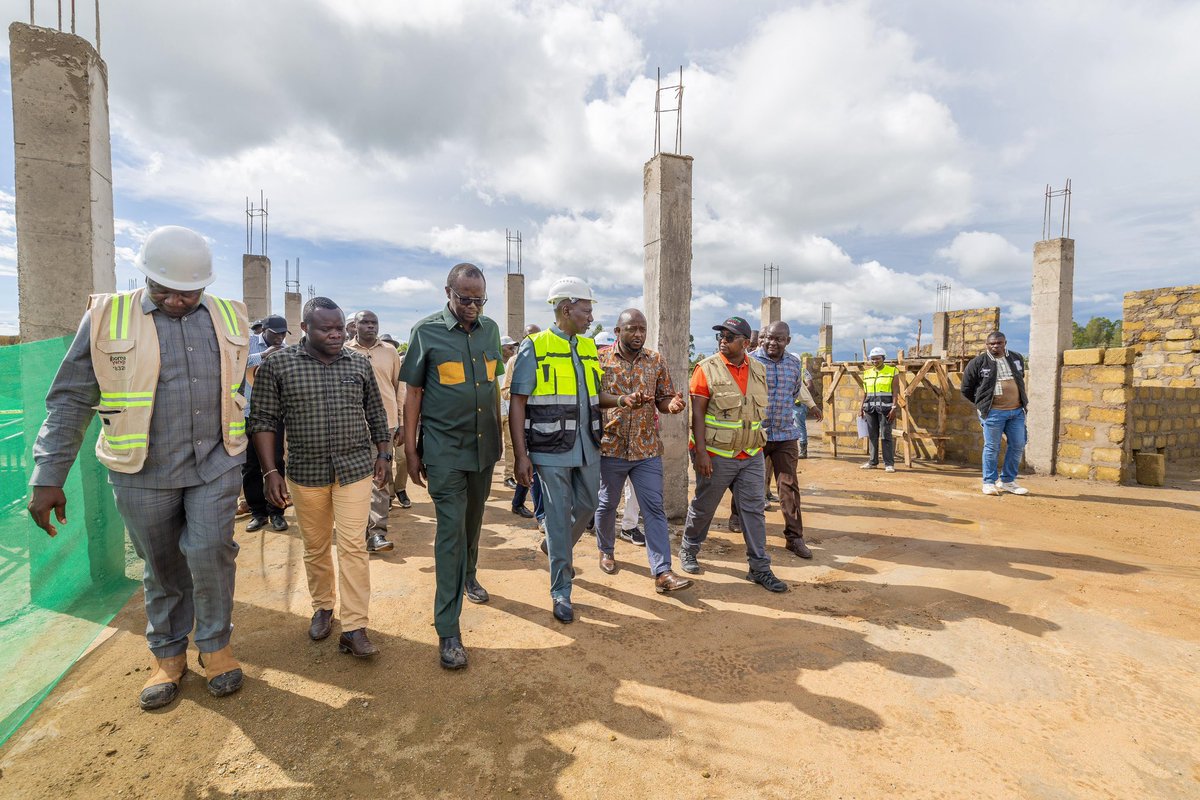 Our country can only be changed by bold and visionary leaders who are ready to make the right decisions.

Inspected the Sh47 Million Oria Fresh Produce Market in Uriri; satisfied with the progress made in the facility that will house more than 300 traders.
