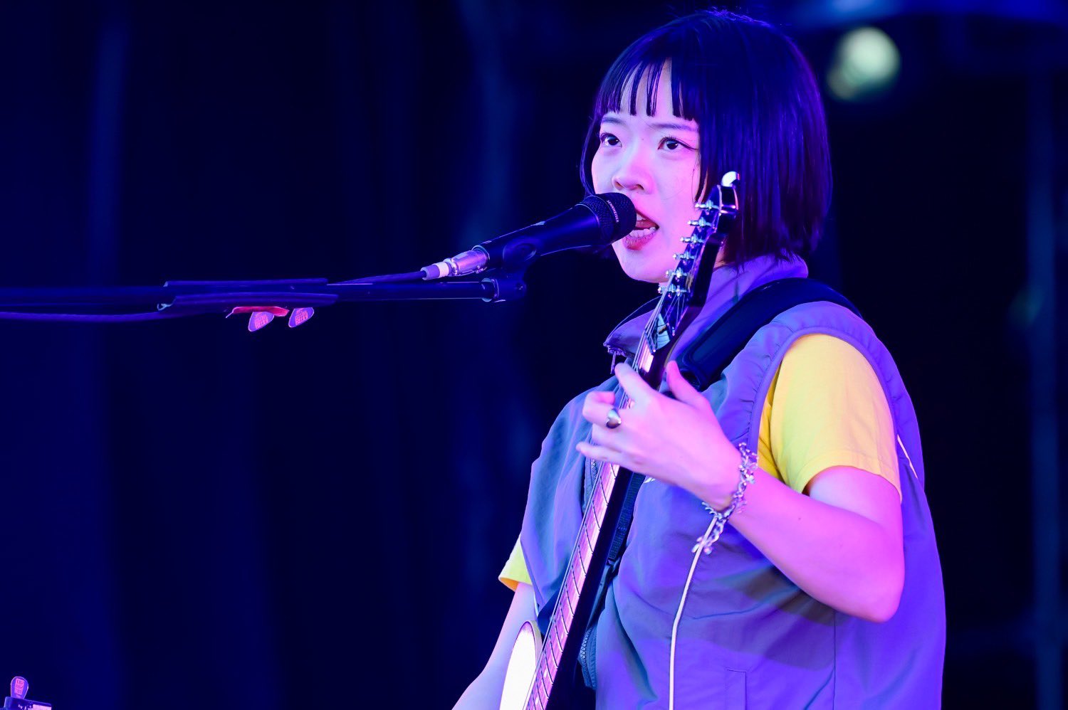 Japanese Girl Bands and other music - SHISHAMO is an indie