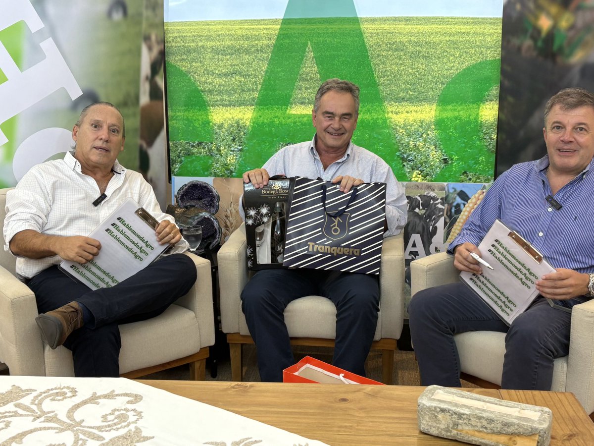 Daniel Rubio de Regadores Unidos participó de Hablemos de Agro este domingo. 💧🌿

Mirá el programa completo: 
goo.su/8TrNz