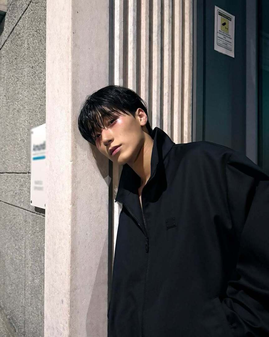 selfolssi ♤ tweet media