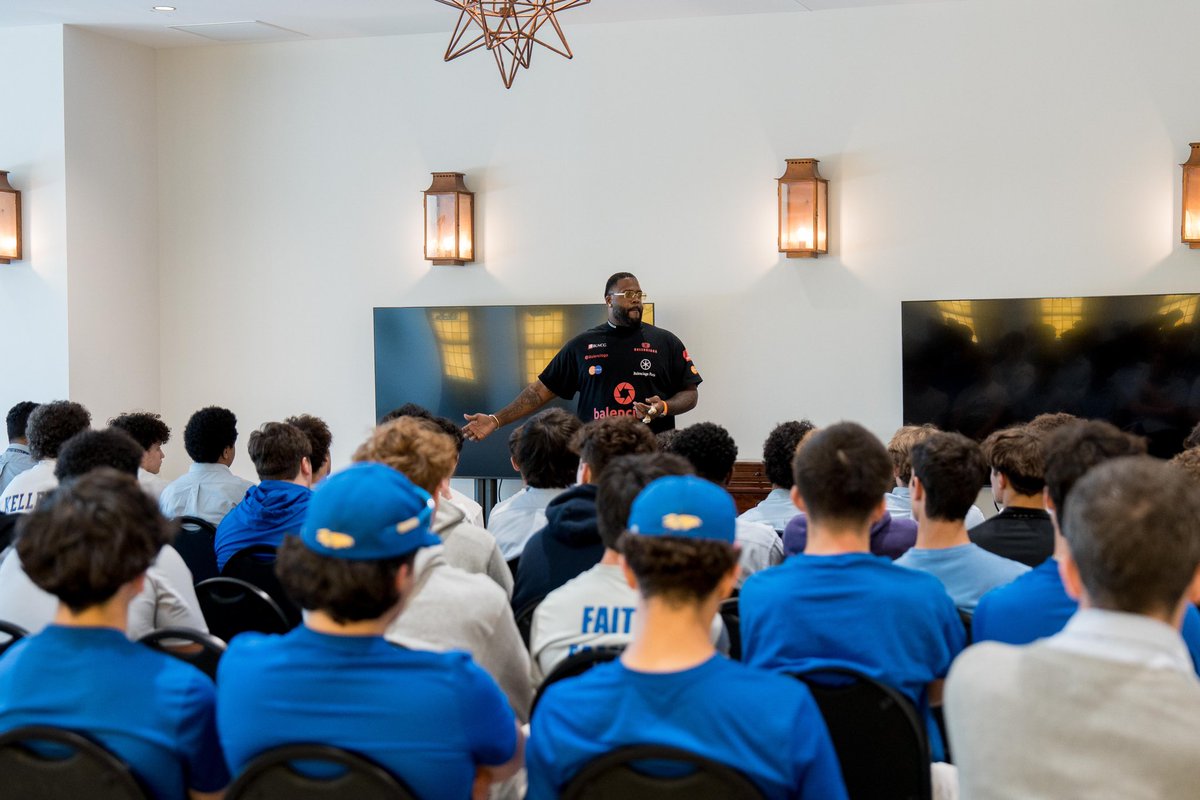 Kellenberg Memorial High School (@kellenberg) on Twitter photo Donovan Smith, current member of the <a href="/NFL/">NFL</a> and two time Super Bowl Champion with the Chiefs and the Buccaneers came and spoke to <a href="/KMHSFootball/">Kellenberg Firebird Football</a> last week!! It was great to hear about his experiences, the hard work and how to be financially responsible as a current professional Donovan Smith, current member of the <a href="/NFL/">NFL</a> and two time Super Bowl Champion with the Chiefs and the Buccaneers came and spoke to <a href="/KMHSFootball/">Kellenberg Firebird Football</a> last week!! It was great to hear about his experiences, the hard work and how to be financially responsible as a current professional