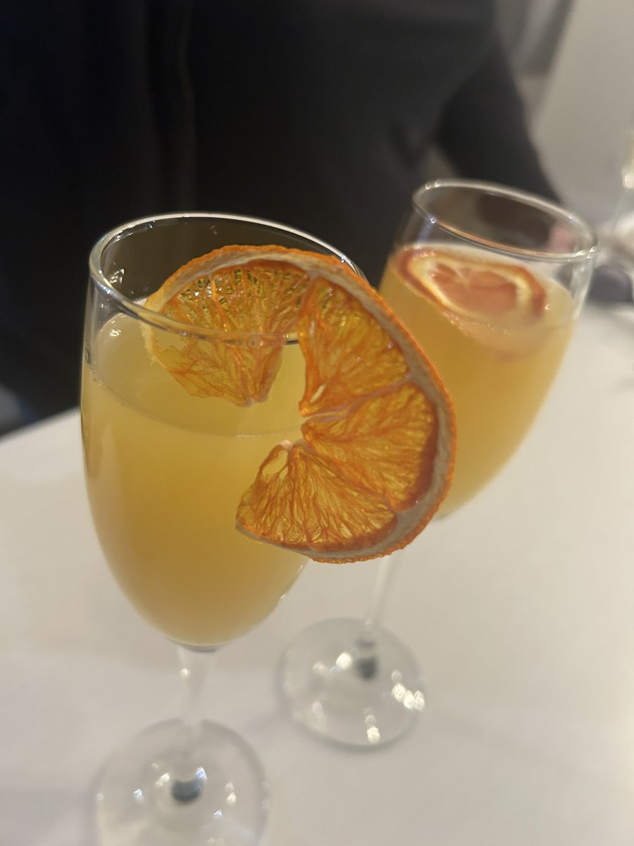 Mother’s Day is coming up! Have you booked your table yet? 

#yyt #foodie #mothersday #restaurant