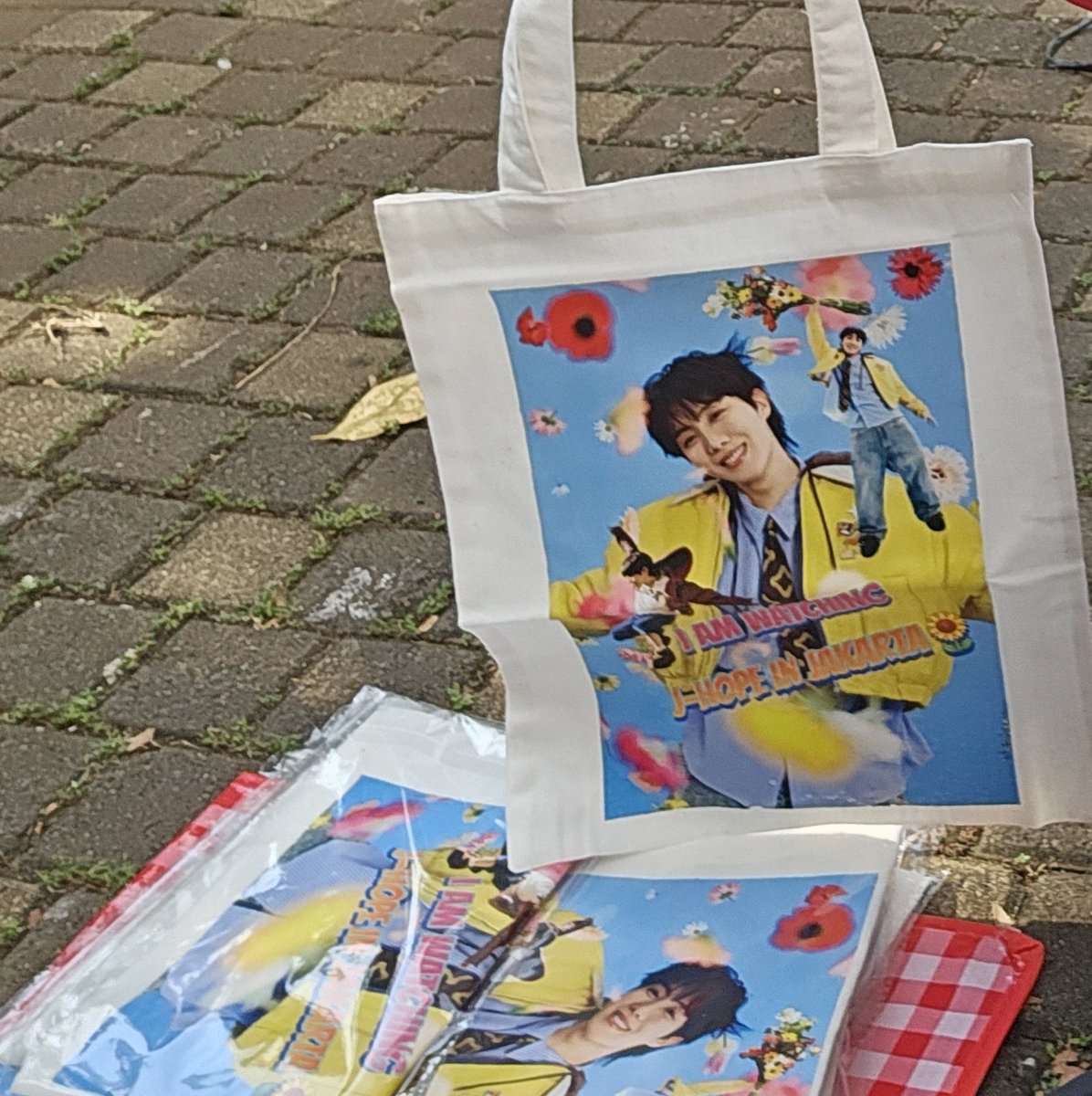 tatavivi⊙⊝⊜watchBTSinGoyang+Jakarta tweet media