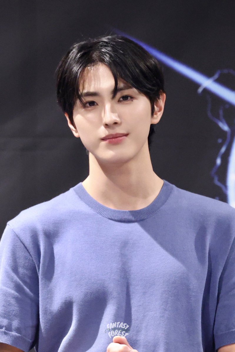 FantasyForest's tweet photo. 250504

#용희 #김용희 #ヨンヒ #YONGHEE
#CIX #씨아이엑스 https://t.co/AvGQypRYpJ