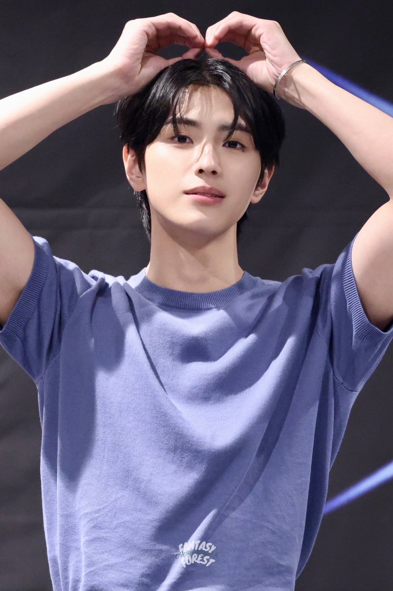 FantasyForest's tweet photo. 250504

#용희 #김용희 #ヨンヒ #YONGHEE
#CIX #씨아이엑스 https://t.co/AvGQypRYpJ