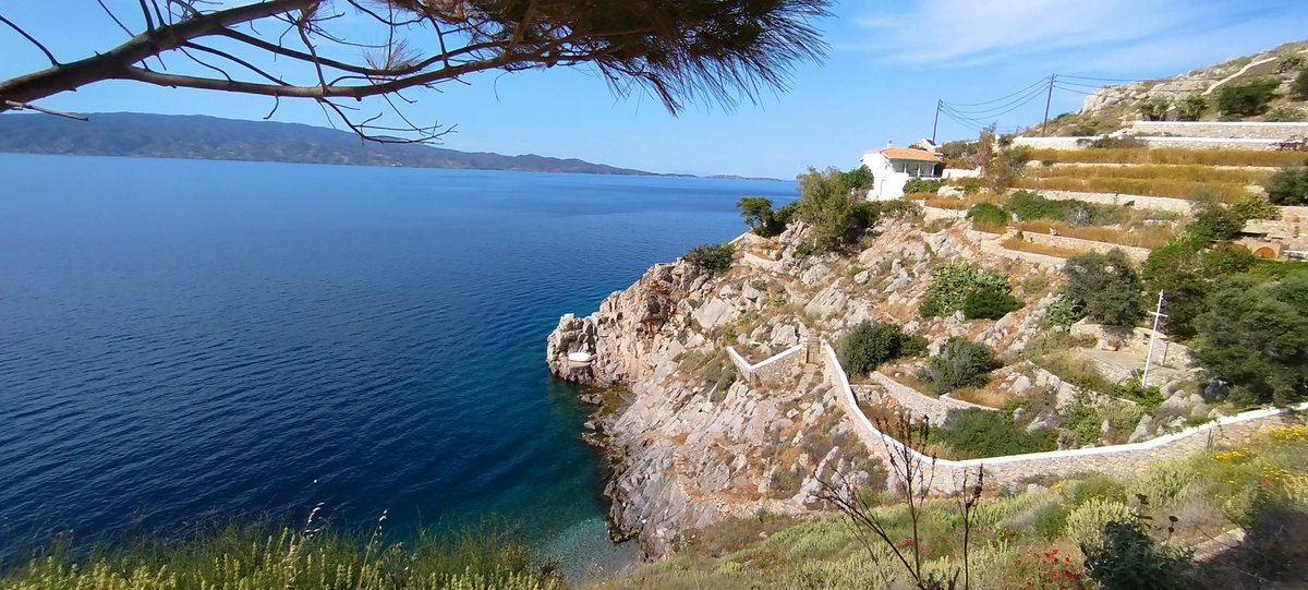 Imagine fent here 💉 🇬🇷 ⛰️