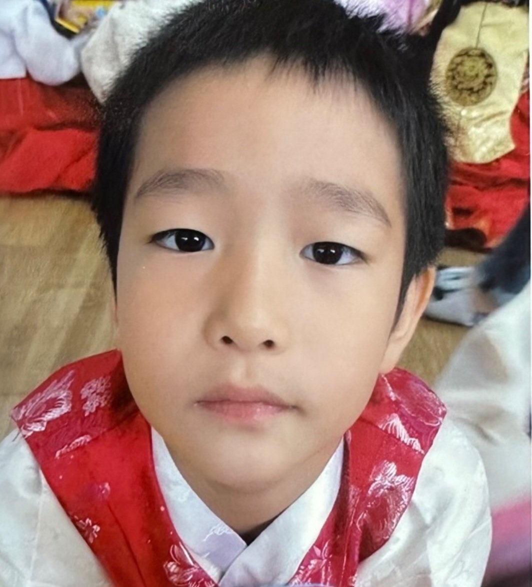 mint040409's tweet photo. 똑같이 생겼어여..❤️ https://t.co/aZfq9CUs0d