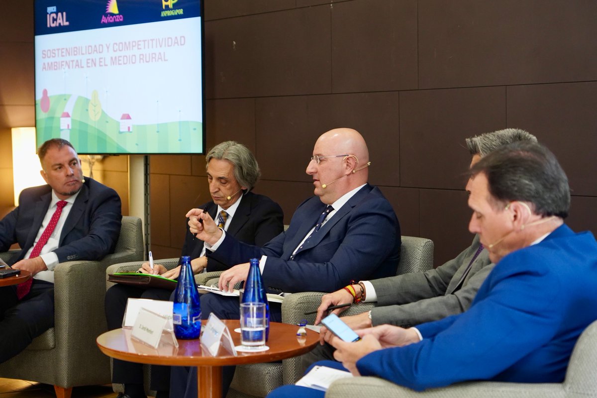 El sector ganadero pide participar en los debates sobre regulación al poder aportar “evidencias científicas y conocimiento”

➡️Se reta a “comunicar mejor” mientras exige “estabilidad” para las inversiones frente a los aranceles internacionales
agenciaical.es/Noticia/670281