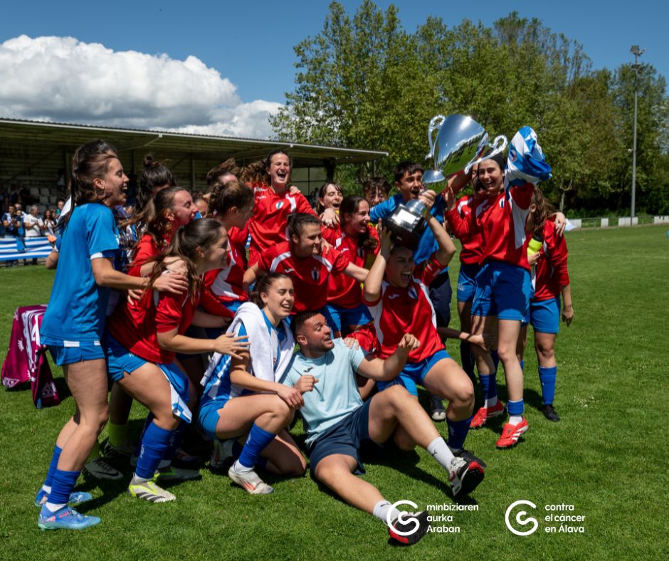 ContraCancerALV's tweet photo. ⚽ Araba Copa 2025
Un año más, la @aff_faf nos ha brindado su apoyo. ¡Gracias! 🙌

Una gran jornada con final masculina y femenina. Enhorabuena a todos los participantes: @SDIrubat y @CDAlegria , en categoría femenina e Iru-bat y @SanPruAD, en categoría masculina. https://t.co/xhjtT23ev2